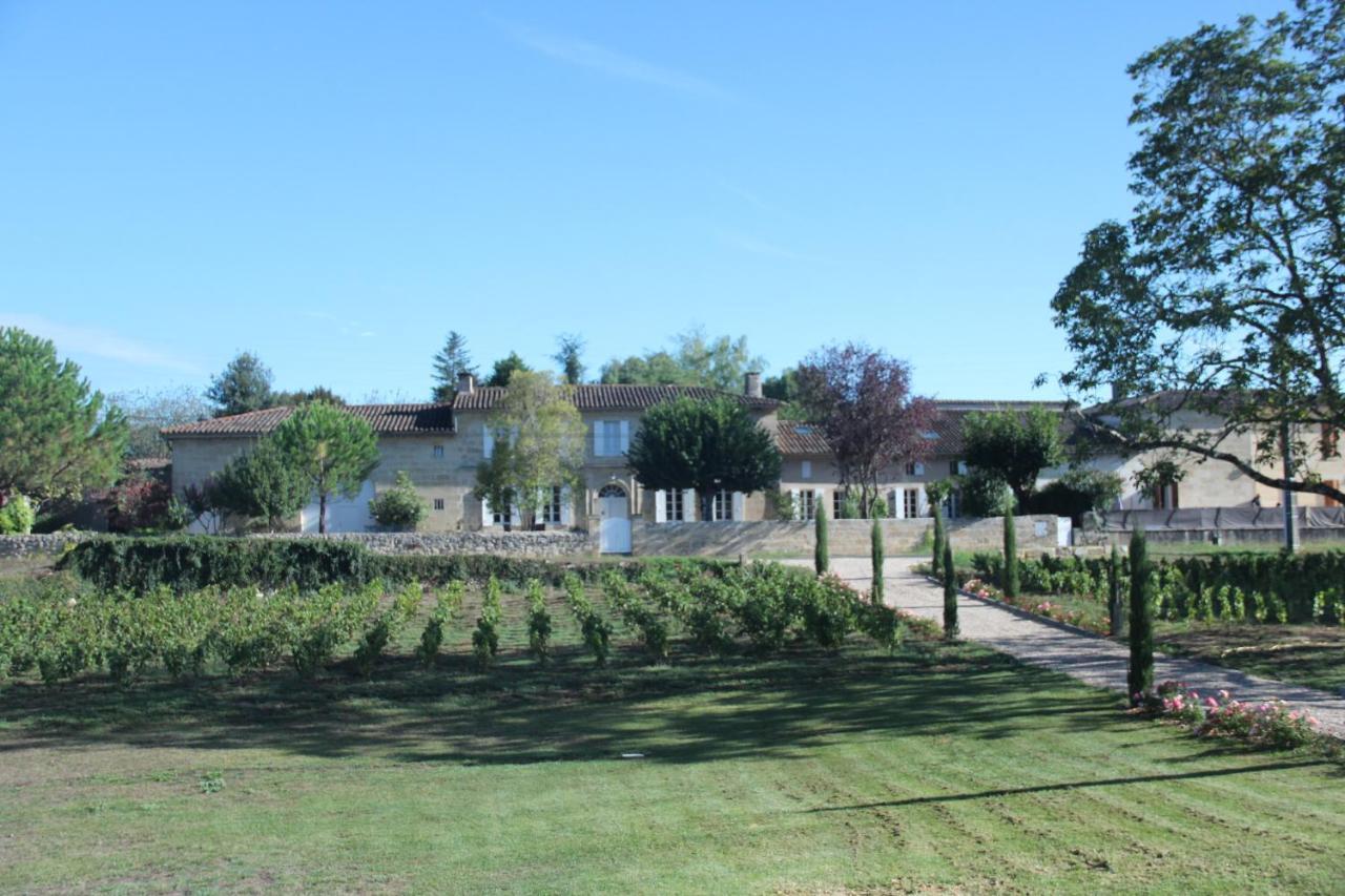 Allee Des Roses Saint-Philippe-dʼAiguille エクステリア 写真